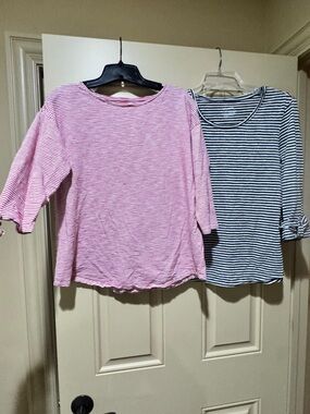 Chico's set of 2 3/4 Sleeve Tee